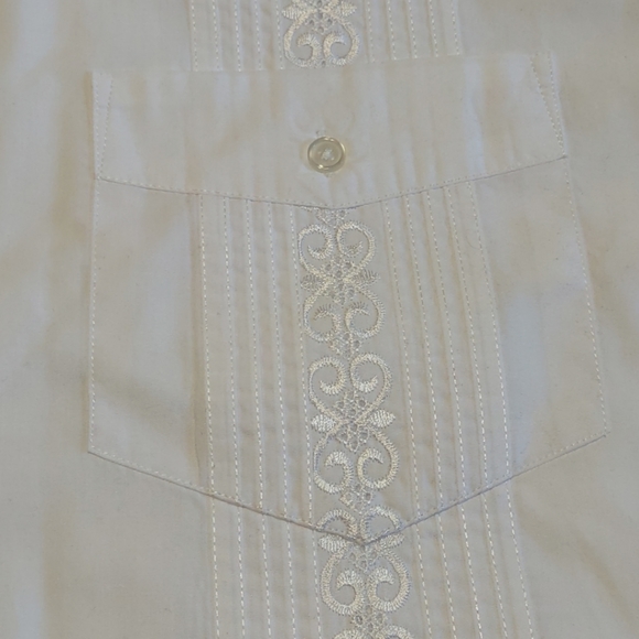 Mens Tropicool White decorated down the front on both sides.  Size 2X EUC - Picture 5 of 6
